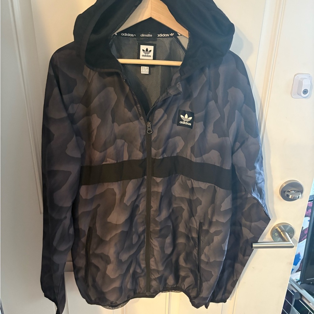 Adidas Men's Gray Camouflage Windbreaker size M